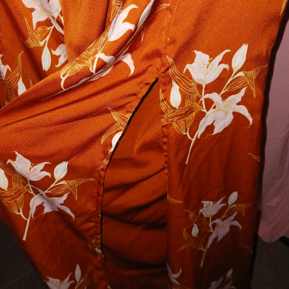 Lovely Slit Dress Trousers. - Picture 3 of 5
